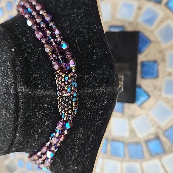 Purple Aurora Borelis Amethyst Beaded Necklace. Magnetic Seed Bead Clasp. - Picture 4 of 4